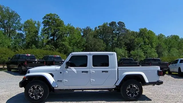 2026 Jeep Gladiator Sahara