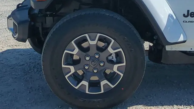 2026 Jeep Gladiator Sahara