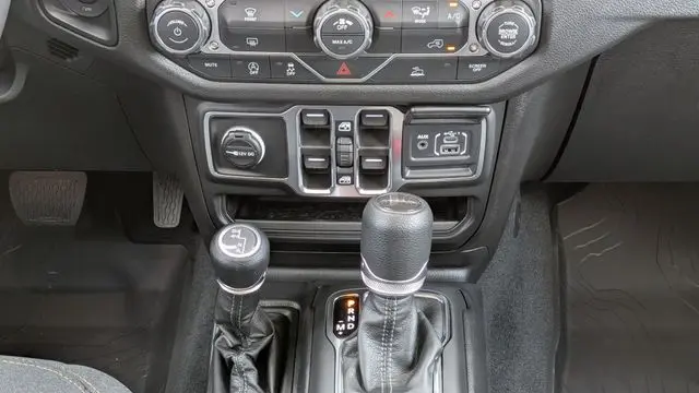 2026 Jeep Gladiator Sport