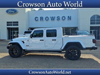 Photo of a 2025 Jeep Gladiator 4X4 Sport 4DR Crew Cab 5.0 FT. SB for sale