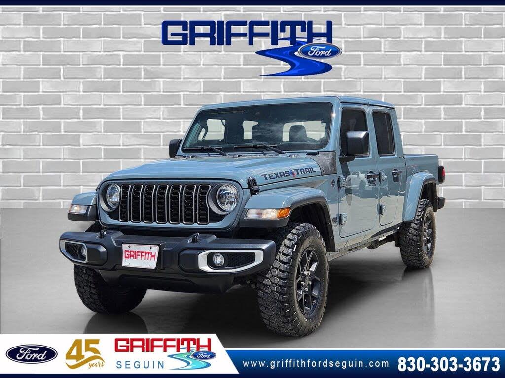 2025 Jeep Gladiator - $38,999