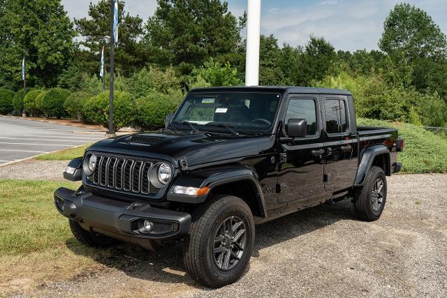 2025 Jeep Gladiator - $38,988