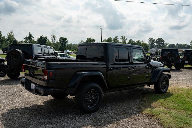 2025 Jeep Gladiator - $38,988