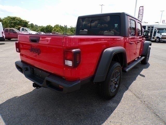2025 Jeep Gladiator - $39,998