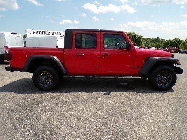 2025 Jeep Gladiator - $39,998