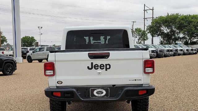 2025 Jeep Gladiator Big Bear