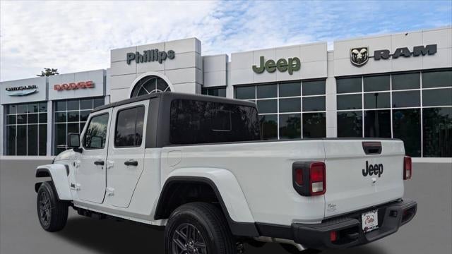 2026 Jeep Gladiator Sport