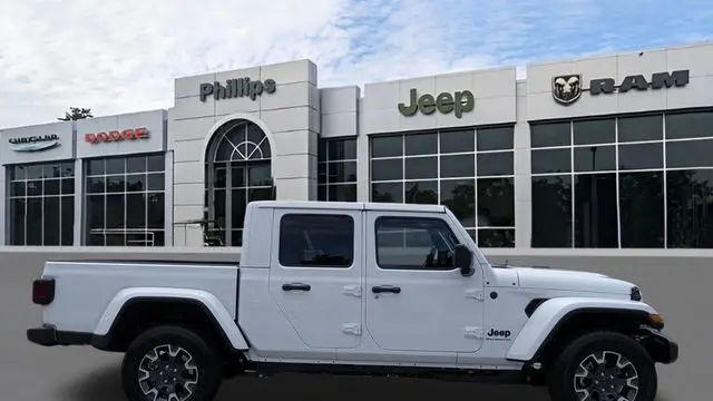 2026 Jeep Gladiator Sahara