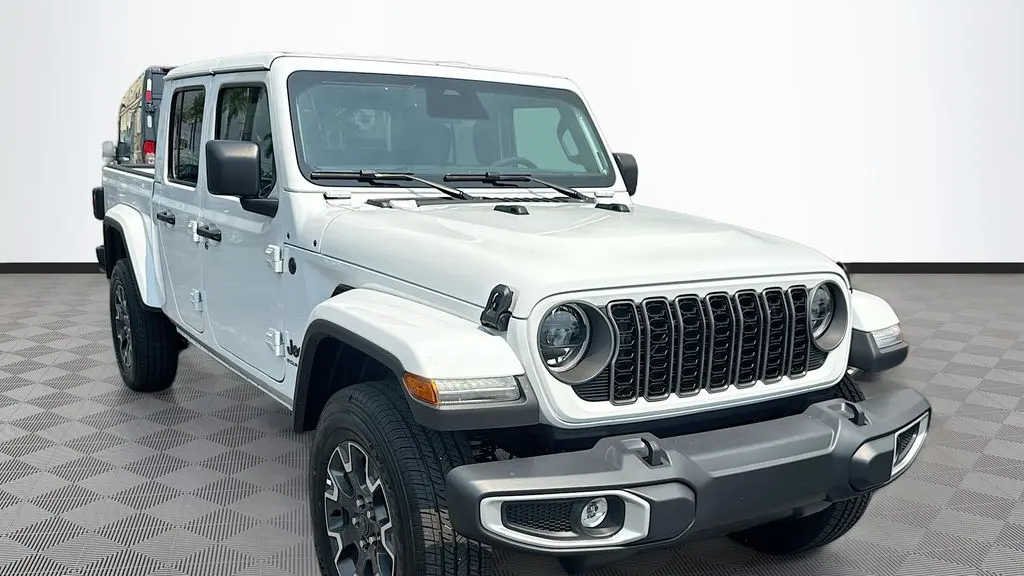 2026 Jeep Gladiator Sahara