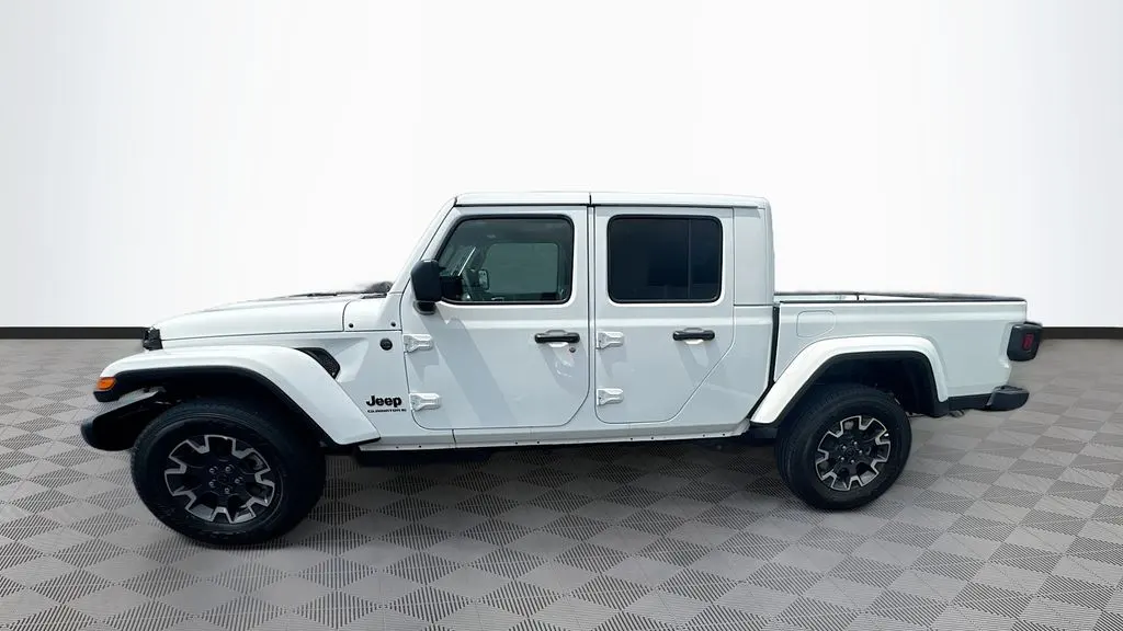 2026 Jeep Gladiator Sahara