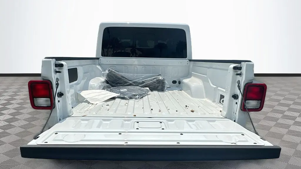2026 Jeep Gladiator Sahara