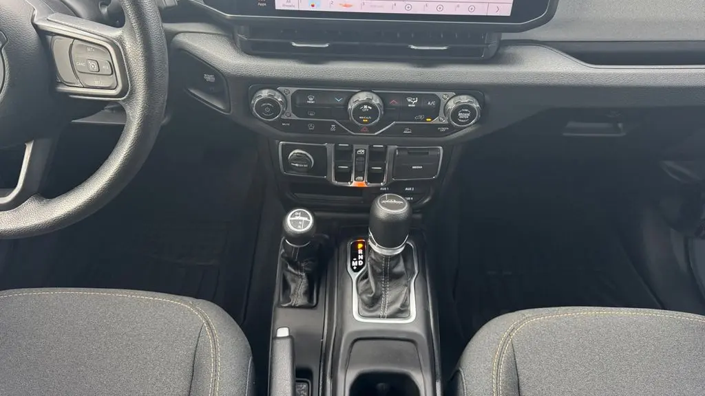 2025 Jeep Gladiator Sport