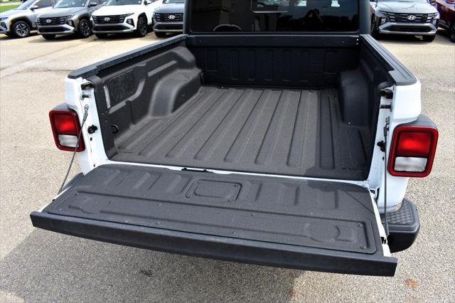 2025 Jeep Gladiator - $26,951