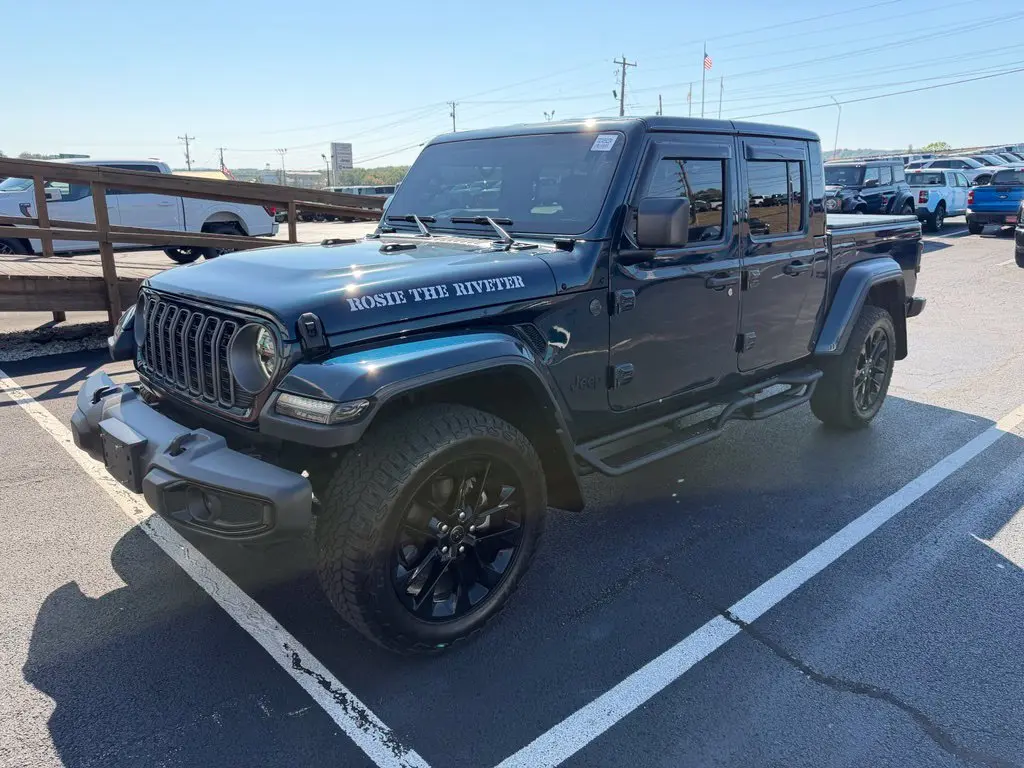 2025 Jeep Gladiator