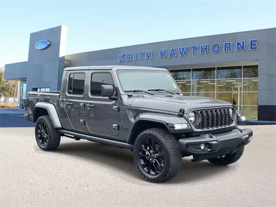 2025 Jeep Gladiator 4X4 Sport 4DR Crew Cab 5.0 FT. SB