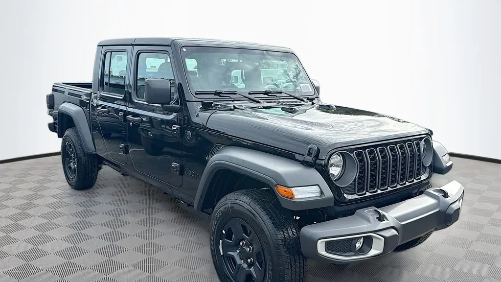 2026 Jeep Gladiator Sport
