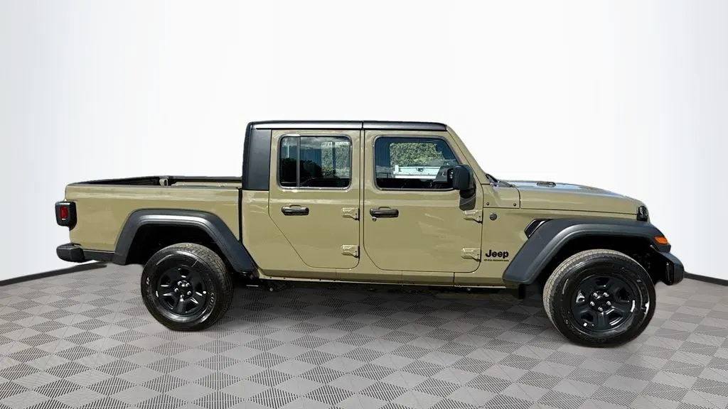 2026 Jeep Gladiator Sport