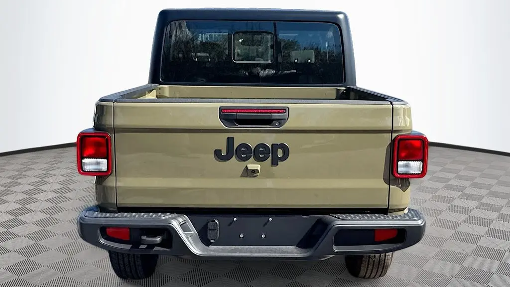 2026 Jeep Gladiator Sport