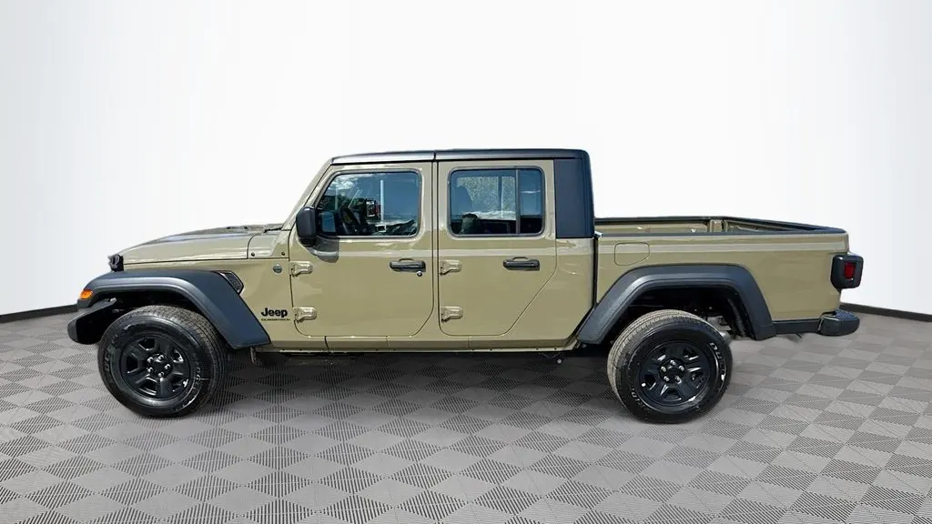 2026 Jeep Gladiator Sport