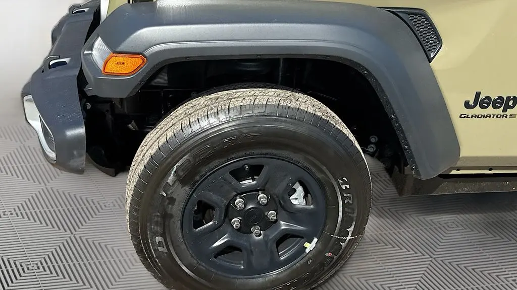 2026 Jeep Gladiator Sport