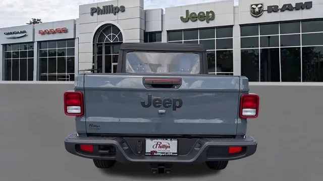 2026 Jeep Gladiator Sport