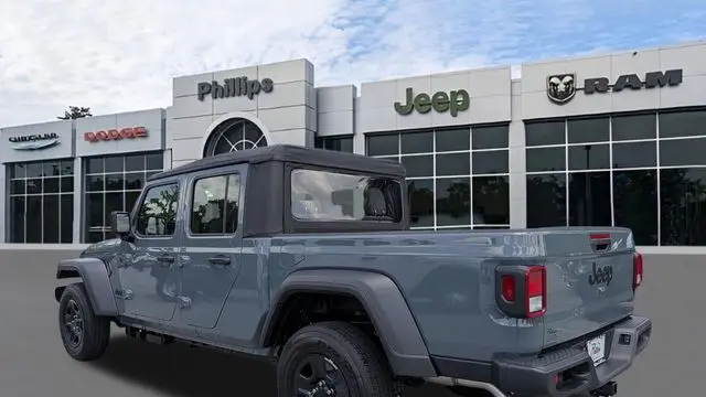 2026 Jeep Gladiator Sport