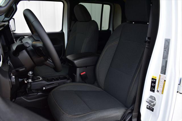 2025 Jeep Gladiator - $32,128