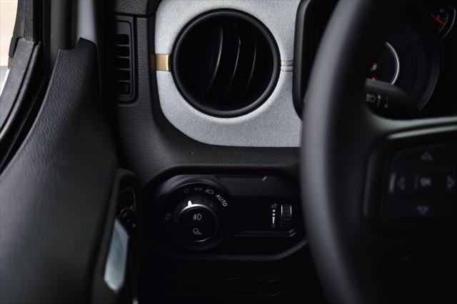 2025 Jeep Gladiator - $32,128