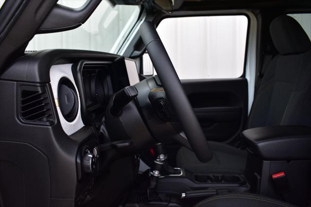 2025 Jeep Gladiator - $32,128