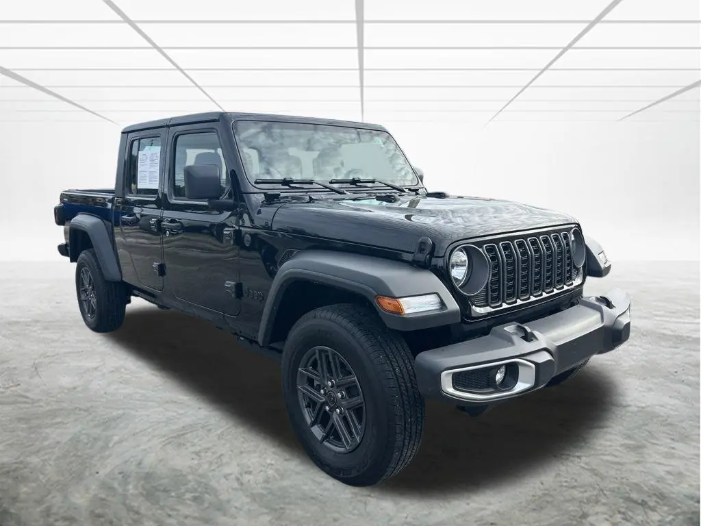 2026 Jeep Gladiator - $35,962