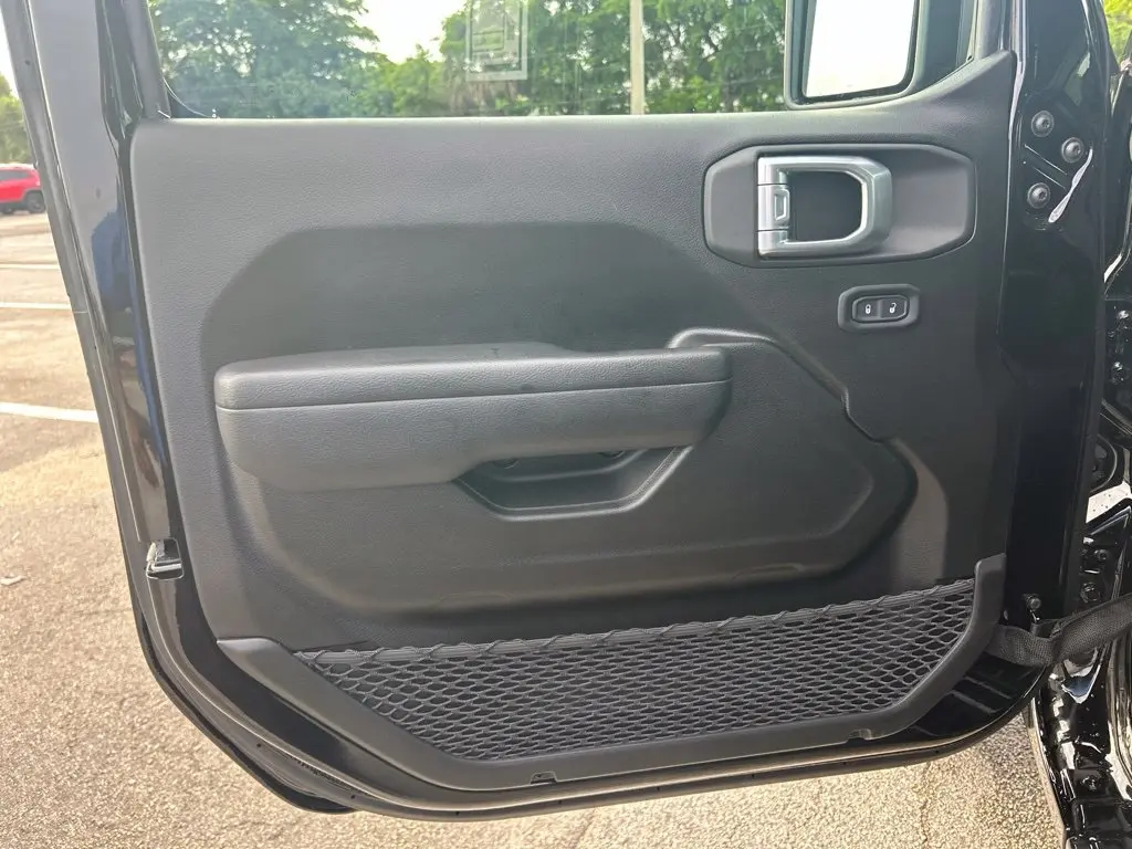 2026 Jeep Gladiator - $35,962