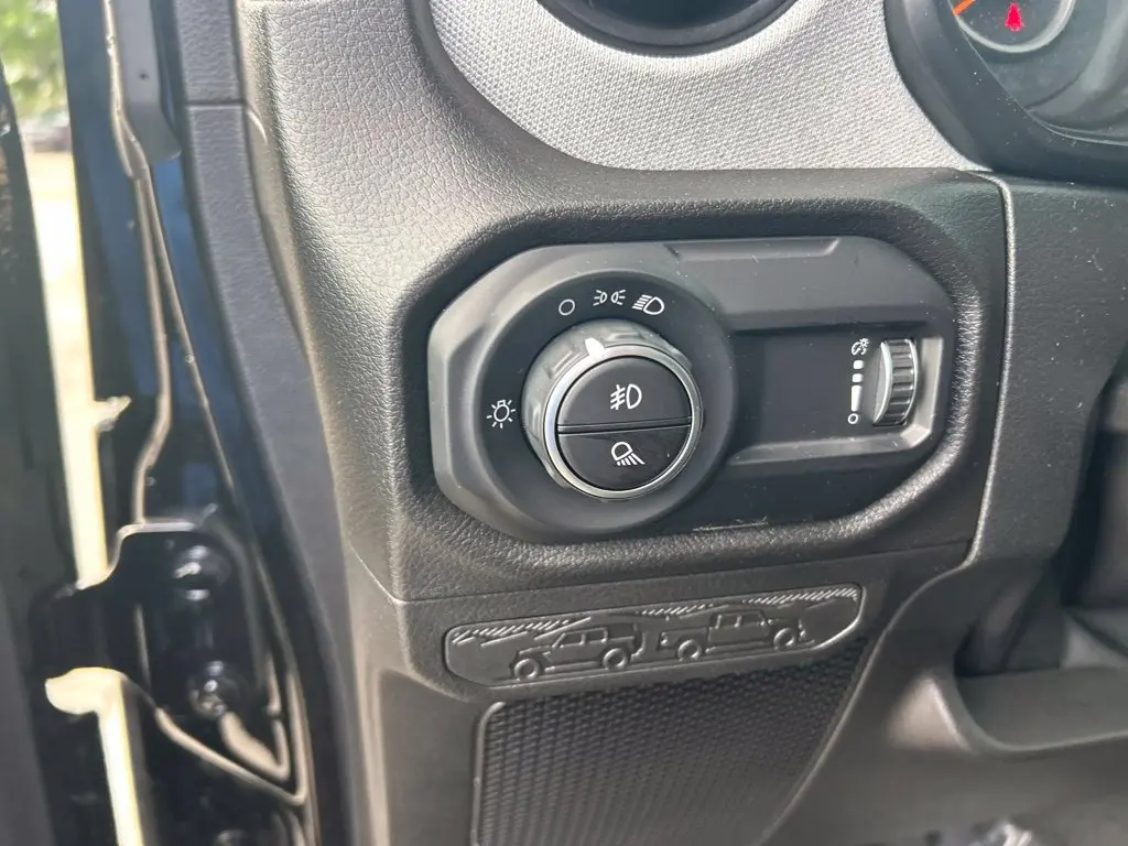 2026 Jeep Gladiator - $35,962