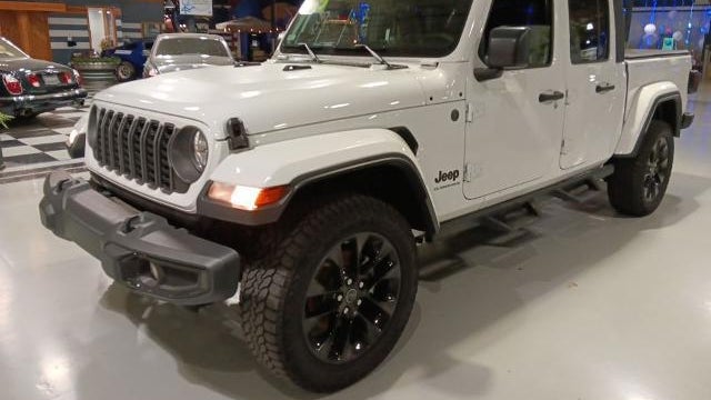 2025 Jeep Gladiator Big Bear