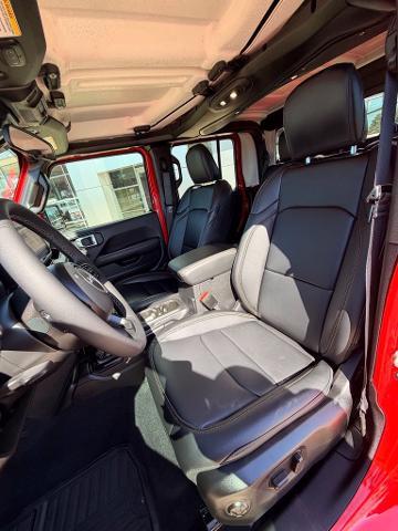 2025 Jeep Gladiator - $37,500