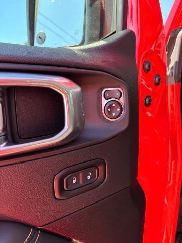 2025 Jeep Gladiator - $37,500