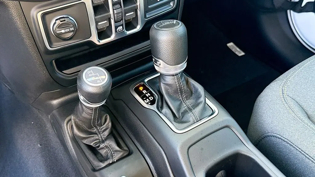 2026 Jeep Gladiator Sport