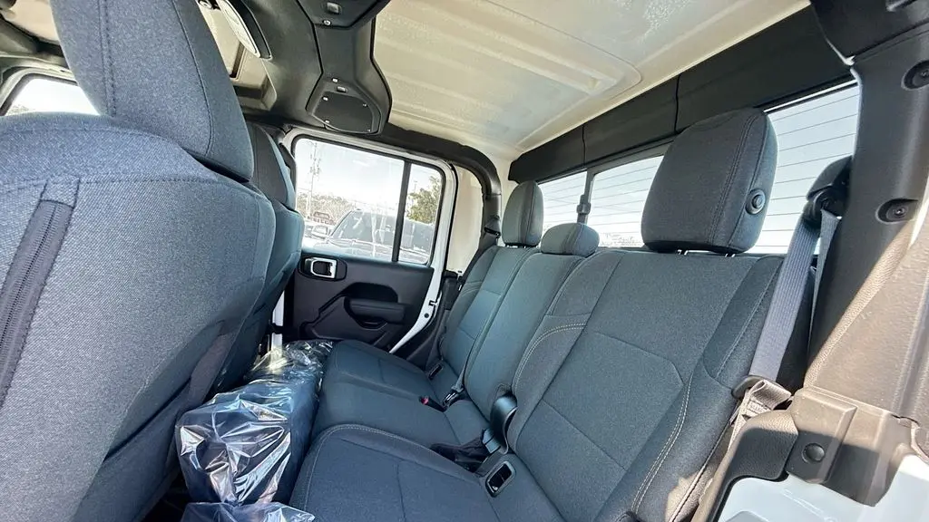 2026 Jeep Gladiator Sport