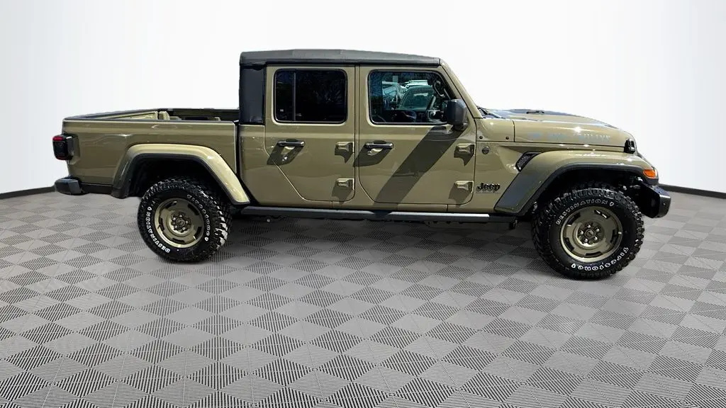2026 Jeep Gladiator Willys