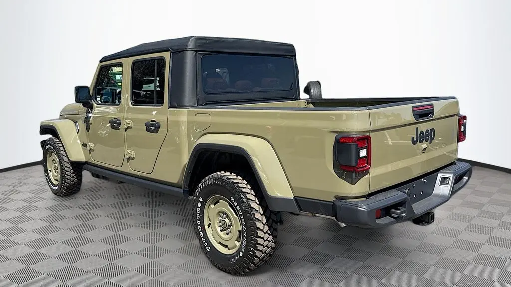 2026 Jeep Gladiator Willys