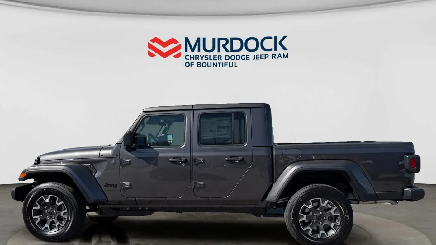 2026 Jeep Gladiator Sahara