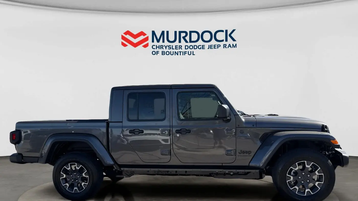 2026 Jeep Gladiator Sahara