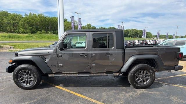 2025 Jeep Gladiator Willys