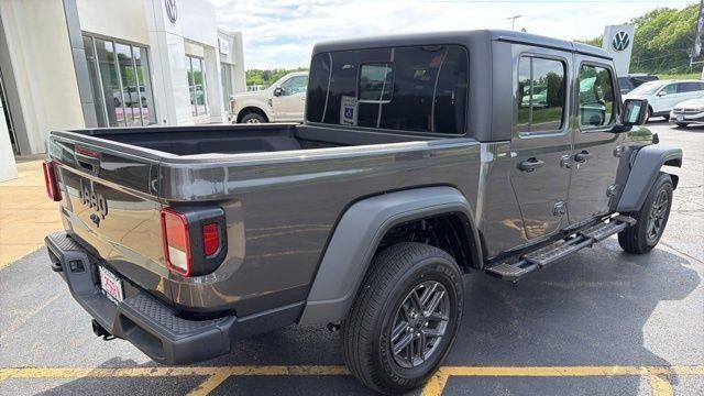 2025 Jeep Gladiator Willys