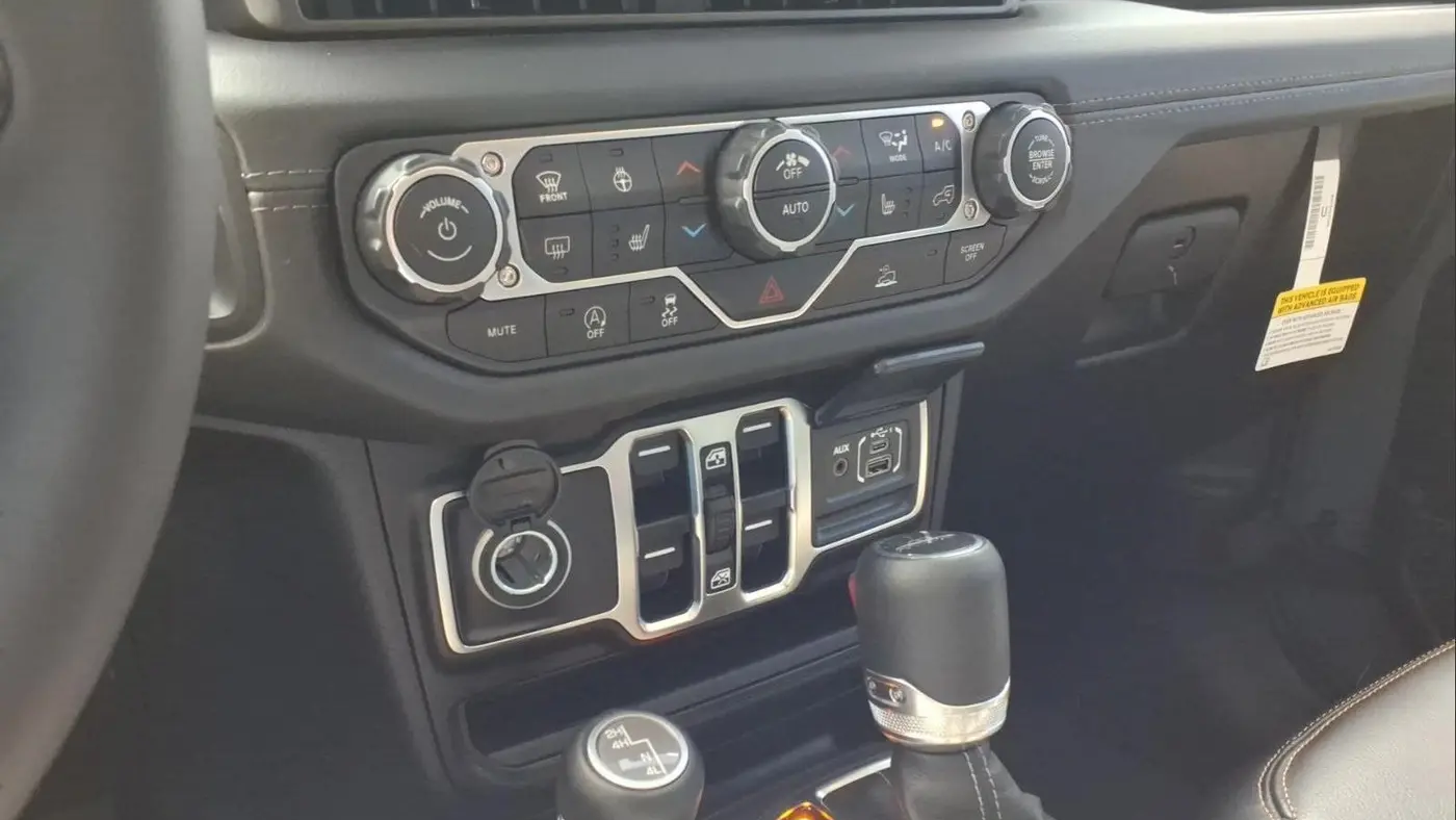 2025 Jeep Gladiator Big Bear