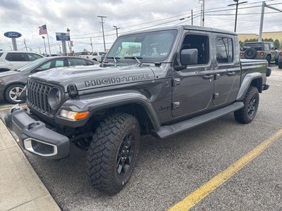 Photo of a 2025 Jeep Gladiator 4X4 Big Bear 4DR Crew Cab 5.0 FT. SB for sale