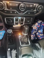 2025 Gladiator Thumbnail 4