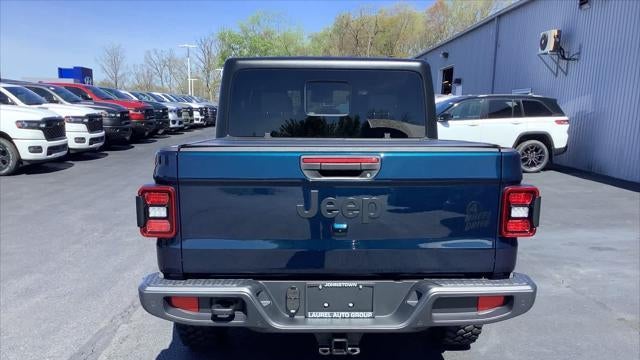 2025 Jeep Gladiator Willys