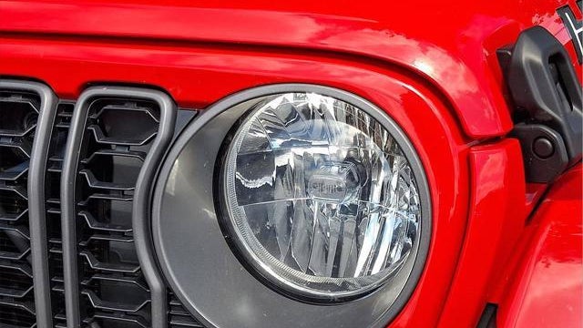 2025 Jeep Gladiator High Tide
