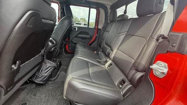 2025 Jeep Gladiator High Tide