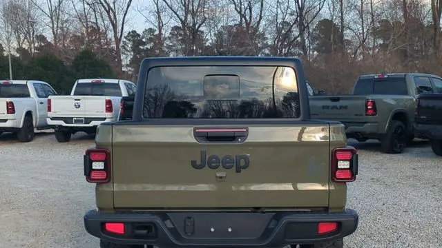 2026 Jeep Gladiator Willys